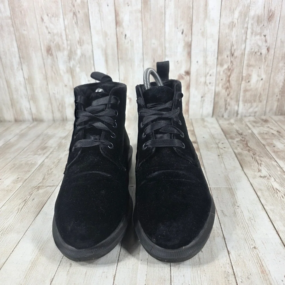 Dr. Martens Lana Velvet Ankle Boots Women's‎ US 7 EU 38 Black Lace Up